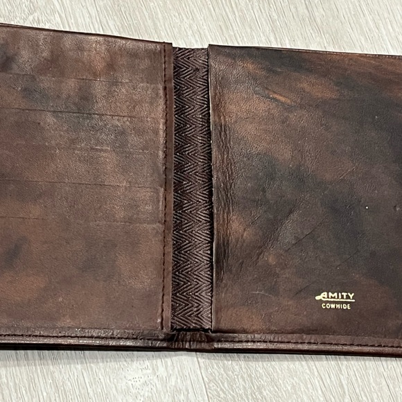 Billfold - Picture 2 of 6